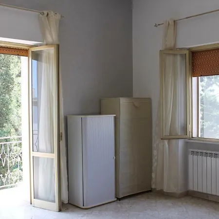 펜션 La Casa Di Flora *